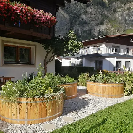 Haus Stefan Villa Längenfeld Exterior photo